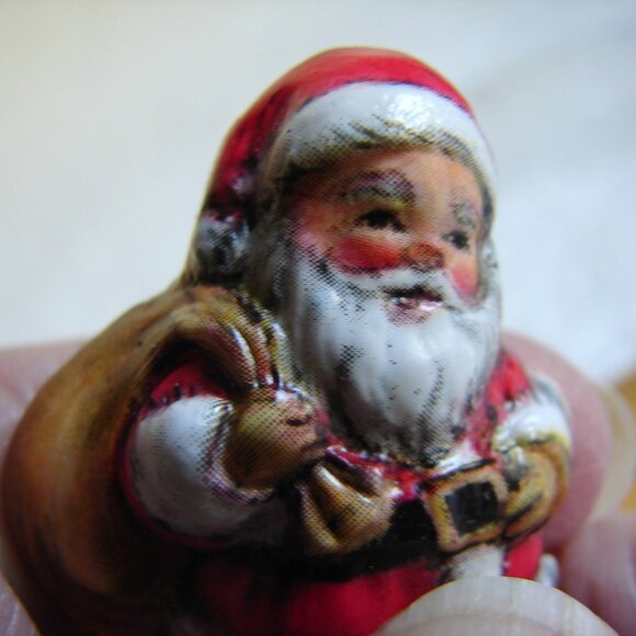 Vtg Hallmark Cards Santa Claus PIN/BROOCH, Christmas Holiday, Plastic F69 - Picture 7 of 7